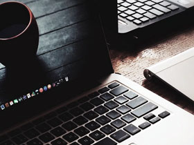 PHP array_search 严格模式：解决数字与带点字符串的精确匹配问题